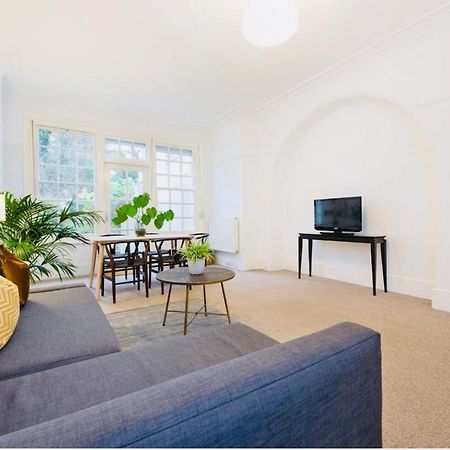 Spacious & Charming Garden Flat -Zone 2- Great For Central London Access Bagian luar foto